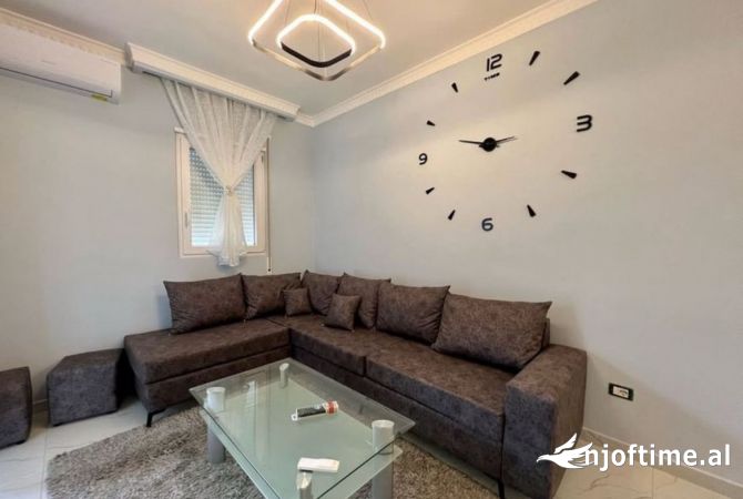 Shtepi me qera 1+1 ne Tirane - 450 Euro