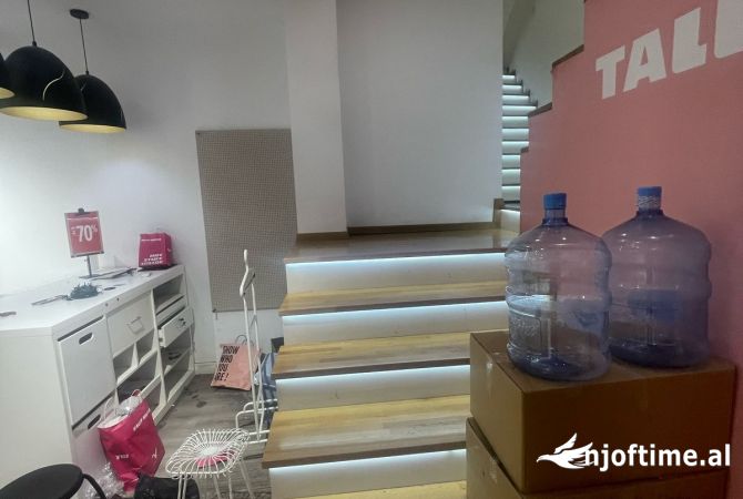 Ambient biznesi me qera 1+1 ne Tirane - 5,500 Euro