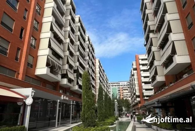 Ambient biznesi me qera 3+1 ne Tirane - 1,600 Euro