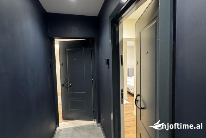 Shtepi ne shitje Apartament ne Tirane, 1+1, Mobilimi E mobiluar, Pagesa 184,000  Euro.