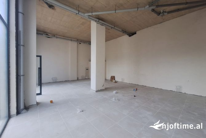 Ambient biznesi me qera 1+1 ne Tirane - 750 Euro