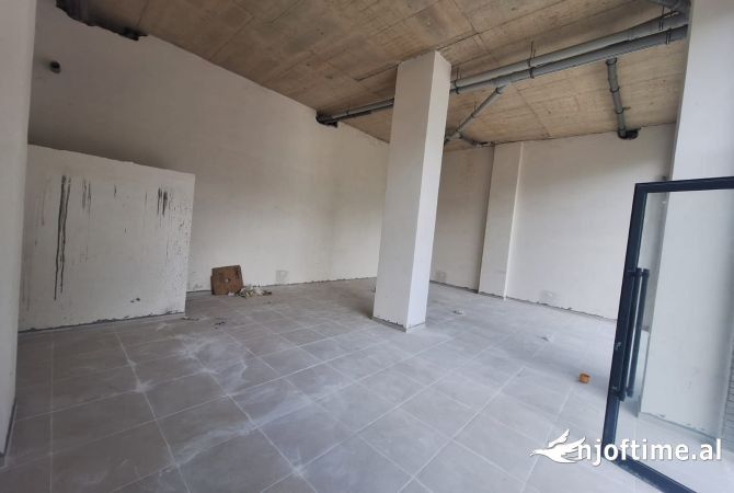 Ambient biznesi me qera 1+1 ne Tirane - 750 Euro