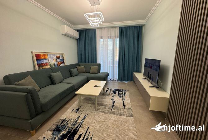 Shtepi me qera 2+1 ne Tirane - 750 Euro