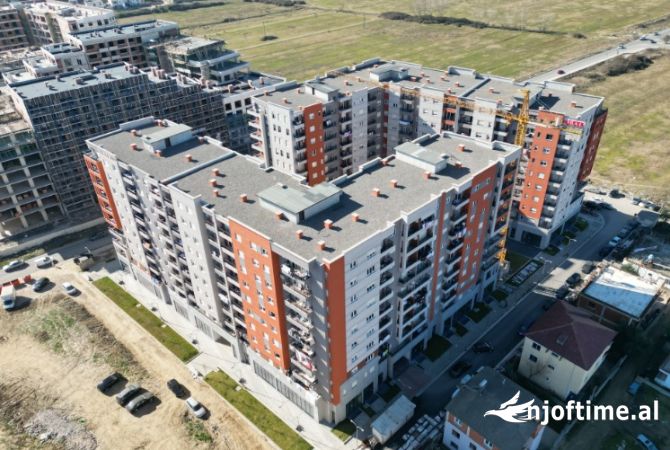 *Dyqan per Shitje ne Astir, Kompleksi Vila L-2*    