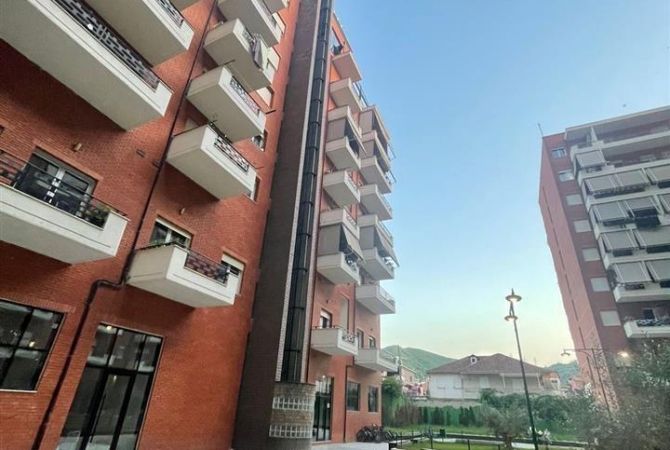 Shtepi ne shitje 1+1 ne Tirane - 98,000 Euro
