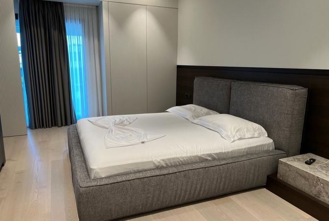 Shtepi ne shitje Apartament ne Tirane, 3+1, Mobilimi E mobiluar, Pagesa 850,000  Euro.