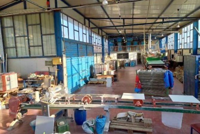 Ambient biznesi me qera 4+1 ne Tirane - 2,500 Euro