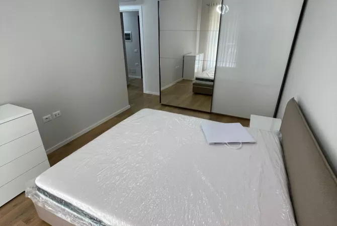 Shtepi me qera Apartament ne Tirane, 2+1, Mobilimi E mobiluar, Pagesa 700  Euro.