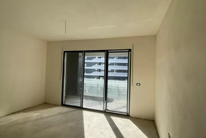 Shtepi ne shitje Apartament ne Tirane, 2+1, Mobilimi Bosh, pa mobiluar, Pagesa 194,650  Euro.