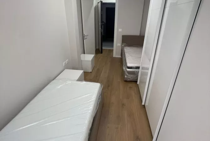 Shtepi me qera Apartament ne Tirane, 2+1, Mobilimi E mobiluar, Pagesa 650  Euro.