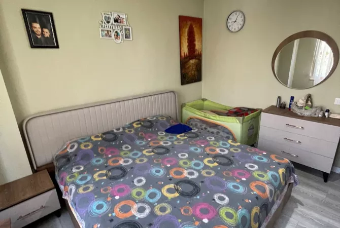 Shtepi me qera Apartament ne Tirane, 2+1, Mobilimi E mobiluar, Pagesa 650  Euro.