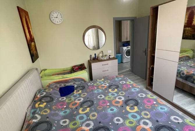 Shtepi me qera Apartament ne Tirane, 2+1, Mobilimi E mobiluar, Pagesa 650  Euro.