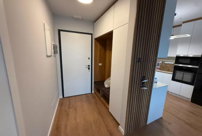 Shtepi me qera 2+1 ne Tirane - 1,800 Euro