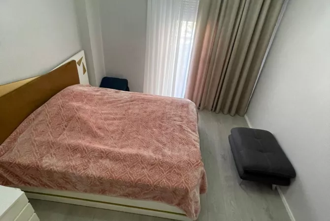Shtepi ne shitje Apartament ne Tirane, 3+1, Mobilimi E mobiluar, Pagesa 146,500  Euro.