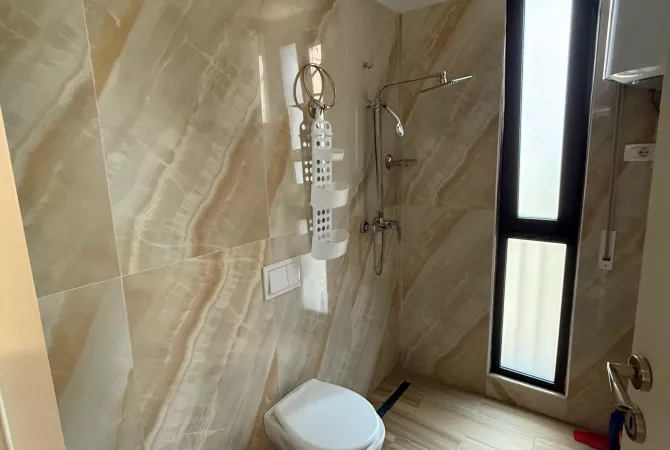 Shtepi me qera Apartament ne Tirane, 1+1, Mobilimi E mobiluar, Pagesa 650  Euro.