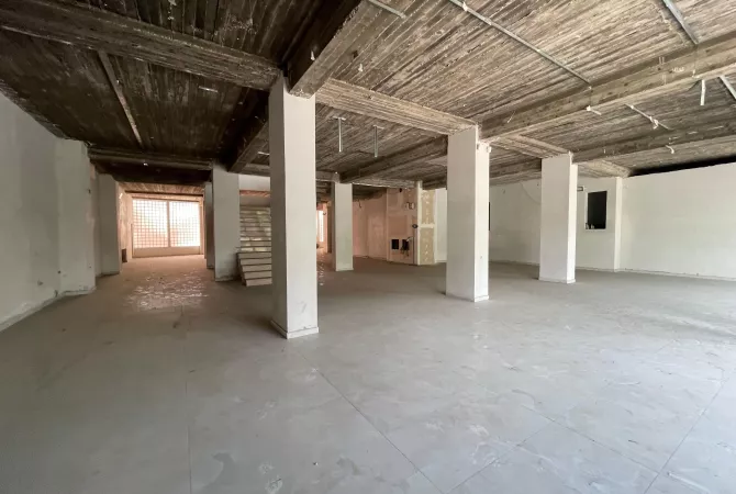 Business Property for Rent 1+1 in Tirana - 14,000 Euro
