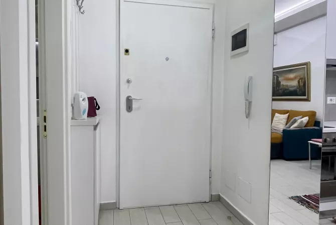 Shtepi me qera Apartament ne Tirane, 1+1, Mobilimi E mobiluar, Pagesa 650  Euro.