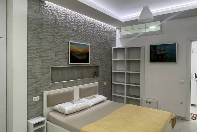 Shtepi me qera Apartament ne Tirane, 1+1, Mobilimi E mobiluar, Pagesa 650  Euro.