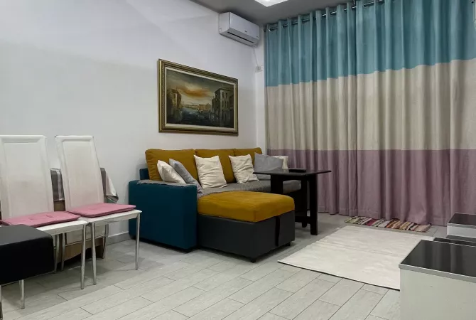Shtepi me qera 1+1 ne Tirane - 650 Euro