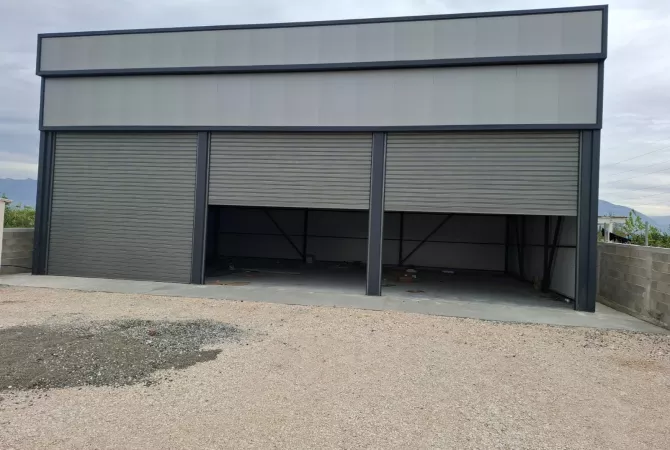 Ambient biznesi me qera 4+1 ne Tirane - 1,000 Euro