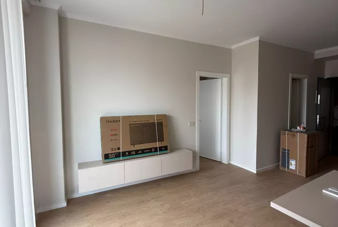 Shtepi me qera Apartament ne Tirane, 1+1, Mobilimi E mobiluar, Pagesa 699  Euro.