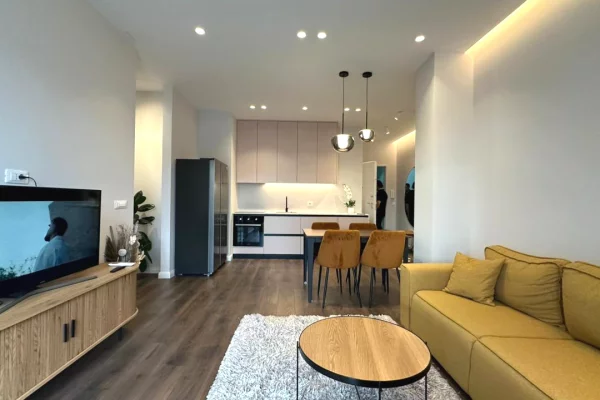 Casa in affitto 2+1 a Tirana - 1,100 Euro