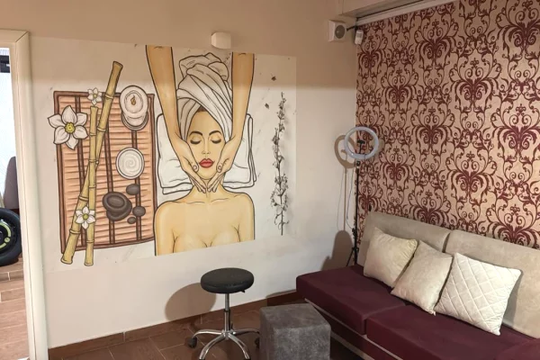 🏢 Zyre me qira – Ambient zyre ne qender