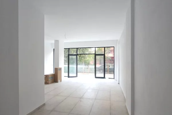 Business Property for Rent 1+1 in Tirana - 500 Euro