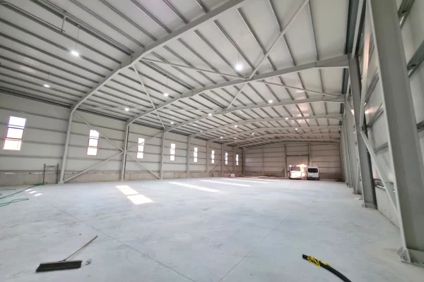 Ambient biznesi me qera 4+1 ne Tirane - 4,500 Euro