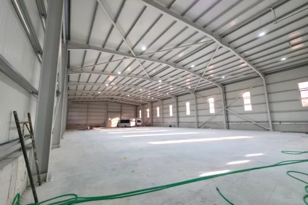 Ambient biznesi me qera 4+1 ne Tirane - 4,500 Euro