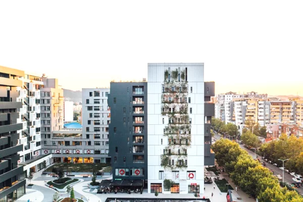 Shtepi ne shitje Apartament ne Tirane, 3+1, Mobilimi E mobiluar, Pagesa 420,000  Euro.