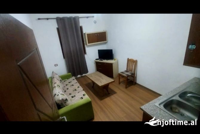 Shtepi me qera 1+1 ne Tirane - 25,000 Leke
