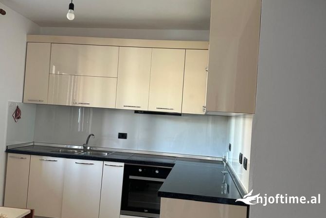 Shtepi ne shitje 3+1 ne Tirane - 90,000 Euro