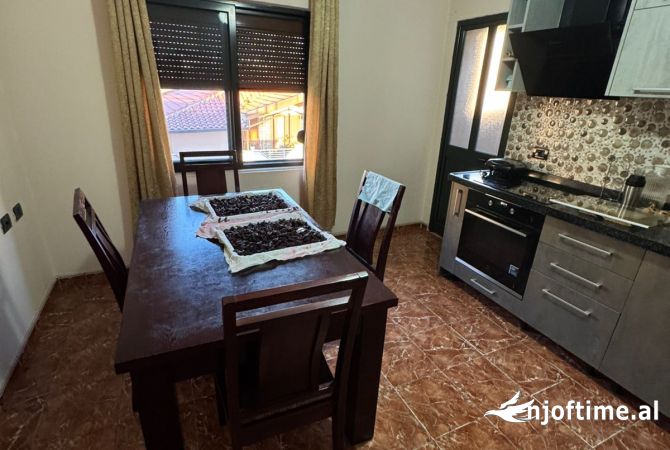 Shtepi me qera 3+1 ne Tirane - 400 Euro