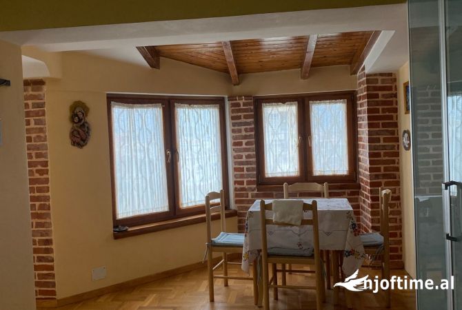 Shtepi me qera 3+1 ne Tirane - 1,000 Euro
