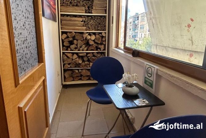 Shtepi me qera Apartament ne Tirane, 2+1, Mobilimi E mobiluar, Pagesa 800  Euro.