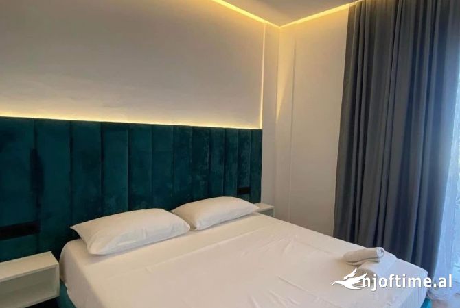 Ambient biznesi ne shitje 5+1 ne Sarande - 2,200,000 Euro