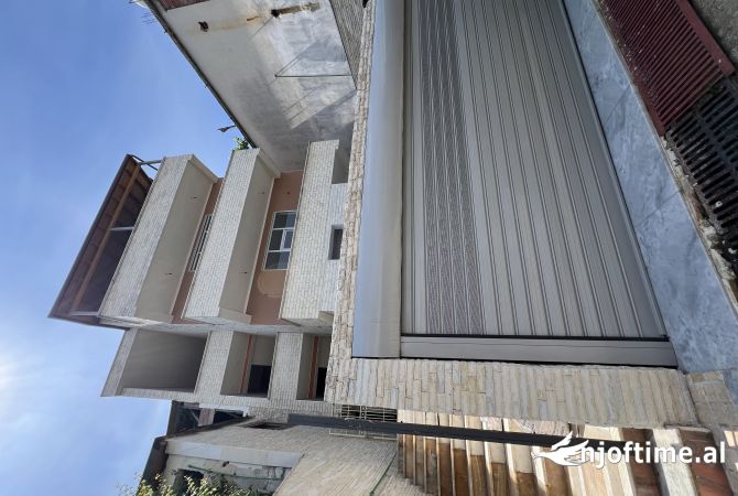 Shtepi ne shitje 6+1 ne Tirane - 350,000 Euro