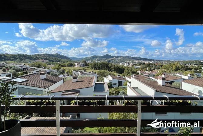 Shtepi ne shitje Apartament ne Tirane, 2+1, Mobilimi E mobiluar, Pagesa 370,000  Euro.