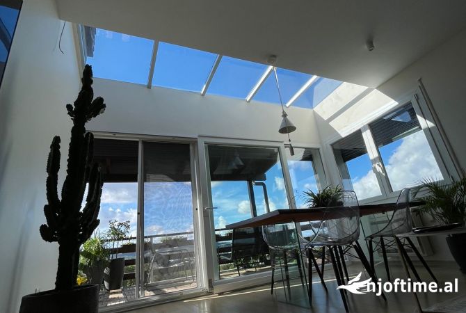 Shtepi ne shitje Apartament ne Tirane, 2+1, Mobilimi E mobiluar, Pagesa 370,000  Euro.