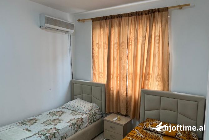 Shtepi me qera Apartament ne Tirane, 2+1, Mobilimi E mobiluar, Pagesa 500  Euro.
