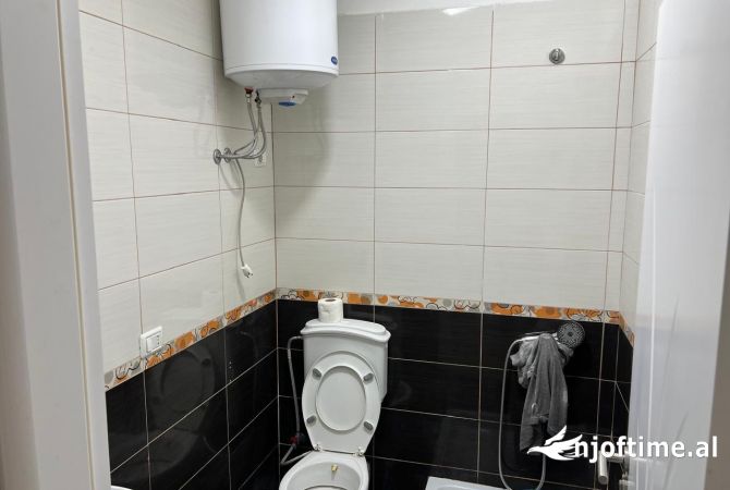 Shtepi me qera Apartament ne Tirane, 2+1, Mobilimi E mobiluar, Pagesa 500  Euro.