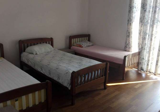 Shtepi me qera 1+1 ne Tirane - 32,000 Leke