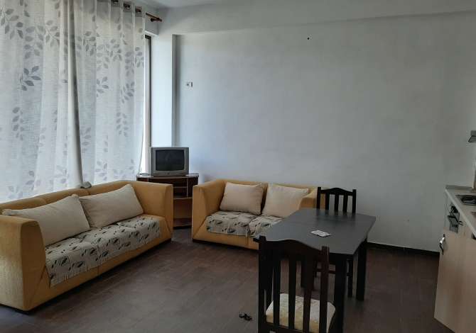 Shtepi me qera 1+1 ne Tirane - 27,000 Leke