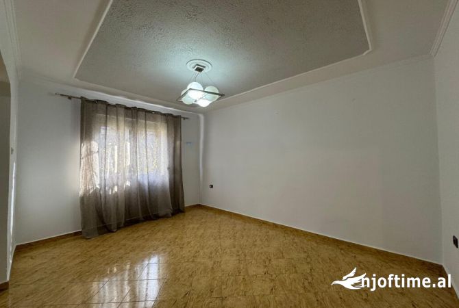 Shtepi ne shitje 1+1 ne Tirane - 70,000 Euro