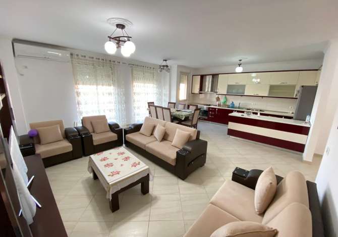 Shtepi me qera 4+1 ne Tirane - 1,000 Euro