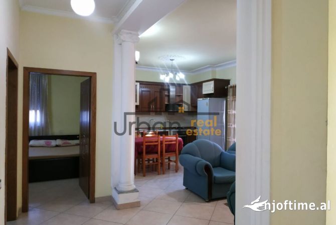 Shtepi ne shitje Vila Luksoze ne Tirane, 7+1, Mobilimi E mobiluar, Pagesa 730,000  Euro.