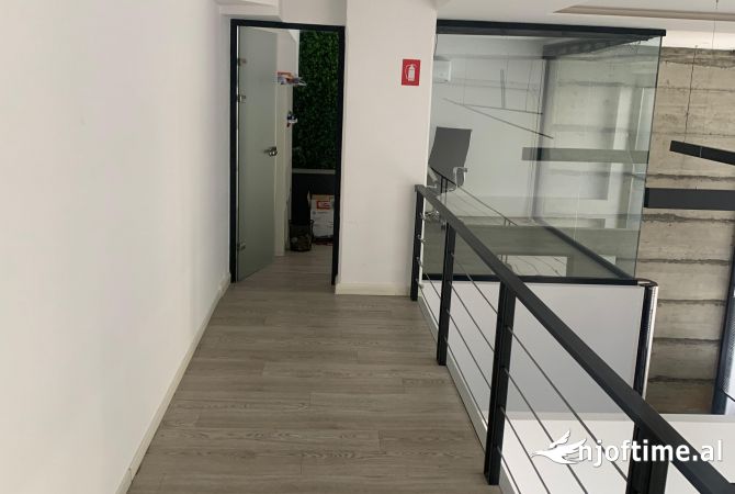 Ambient biznesi me qera 1+1 ne Tirane - 2,700 Euro