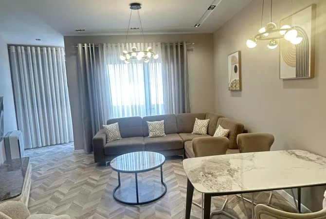 Shtepi ne shitje Apartament ne Tirane, 2+1, Mobilimi E mobiluar, Pagesa 360,000  Euro.