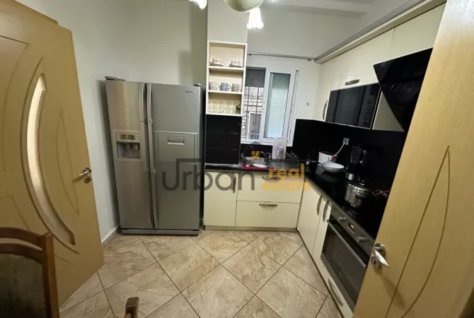 Shtepi me qera 2+1 ne Tirane - 750 Euro